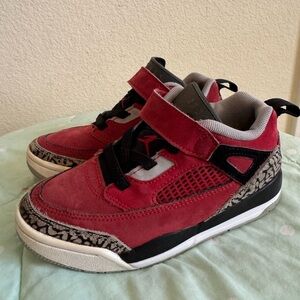 Jordan Spizke Low Red and Black Sneakers Kids size 12